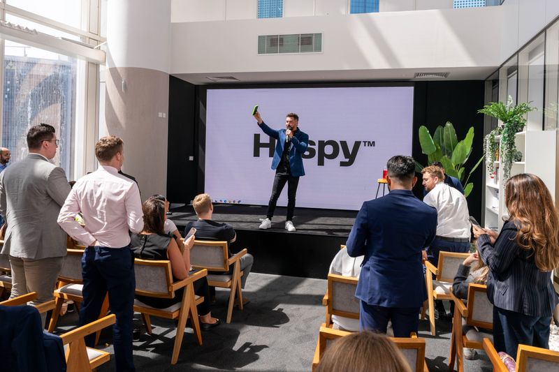 Buck speaking at Huspy Dubai